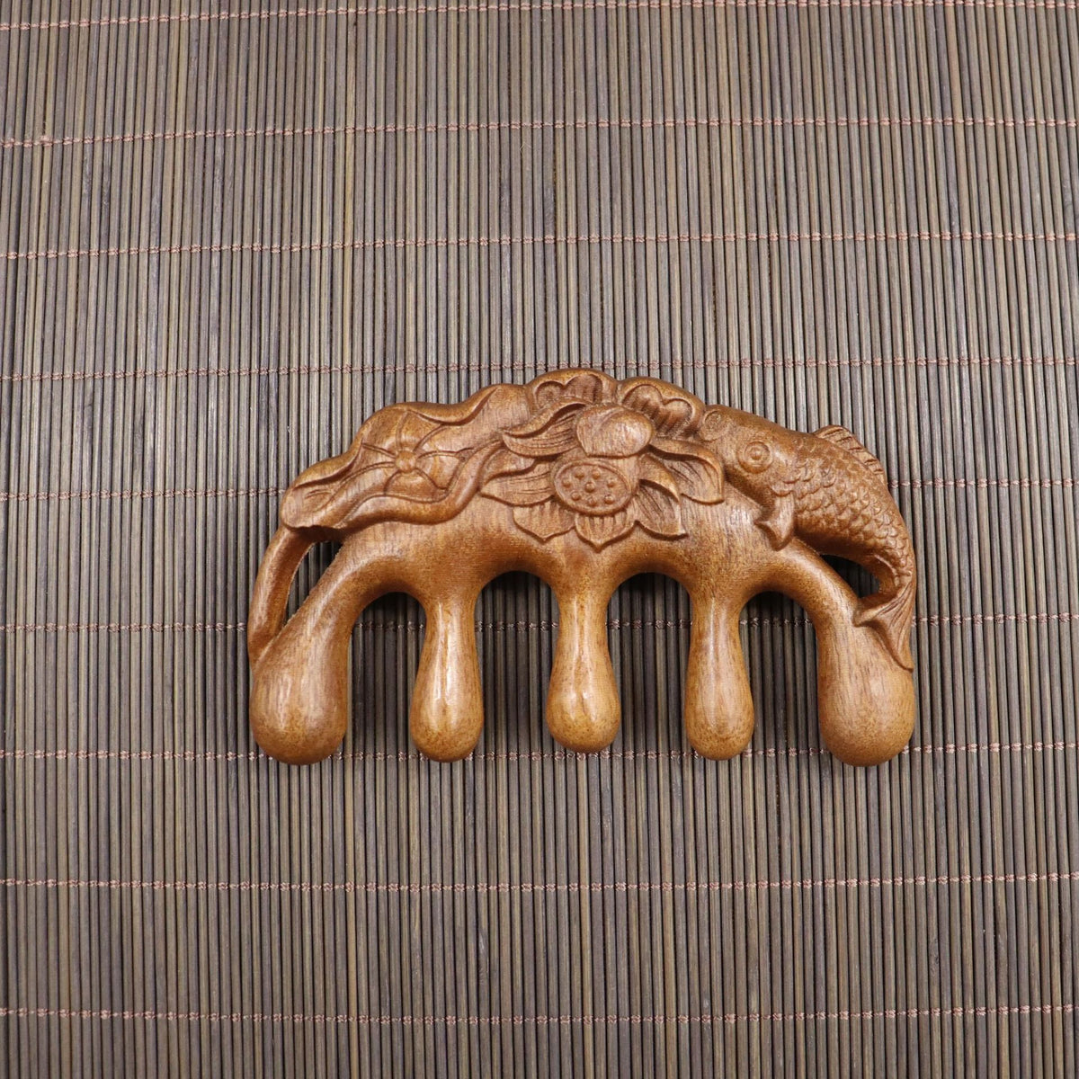 Golden Sandalwood Scalp Massager with Five Teeth