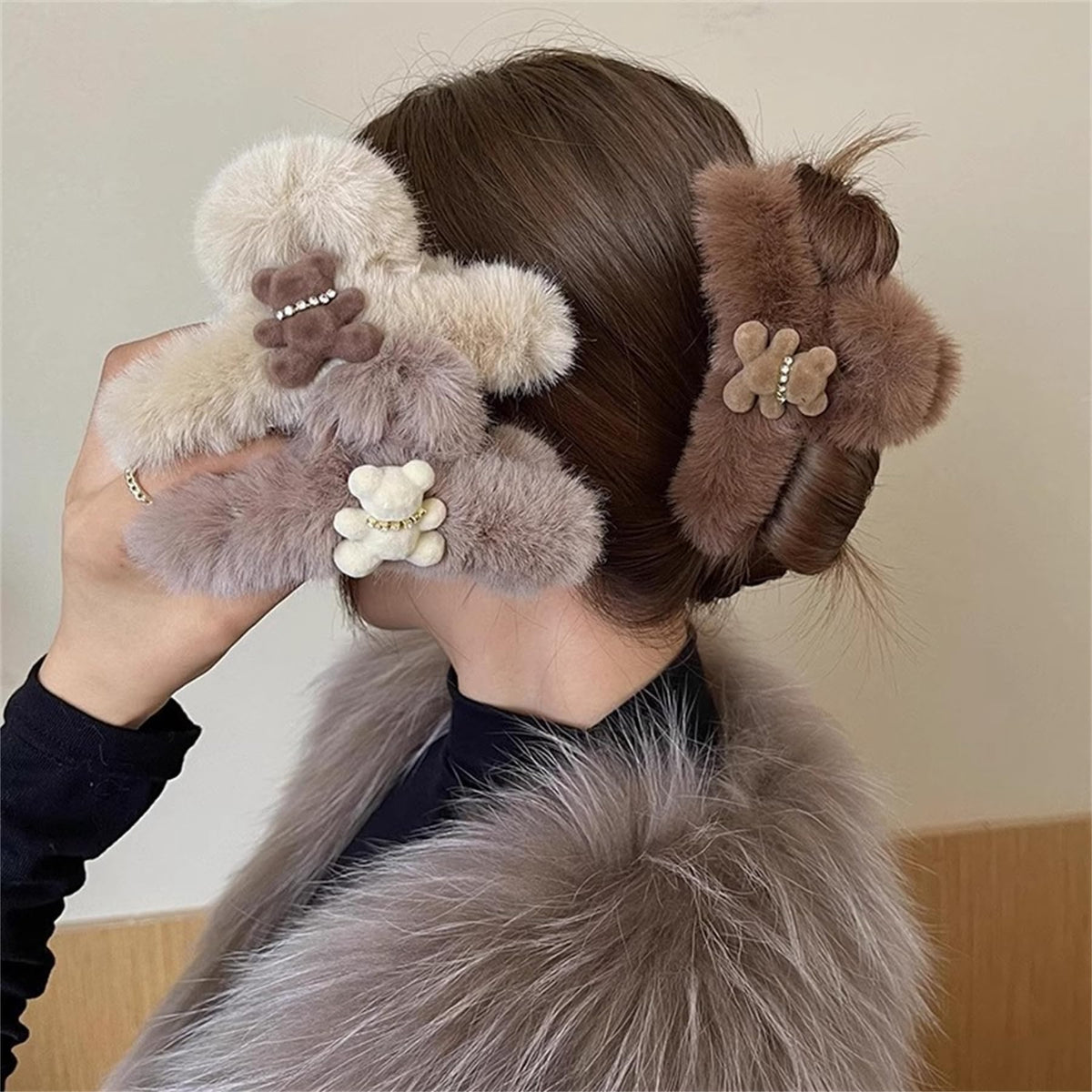 3 Pcs Hair Claw Clips Large Cute Hairpins Bear Plush Hair Accessoies Hair — product view 2