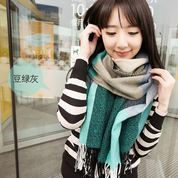 Women's Plaid Fringe Winter Scarf – product view 14