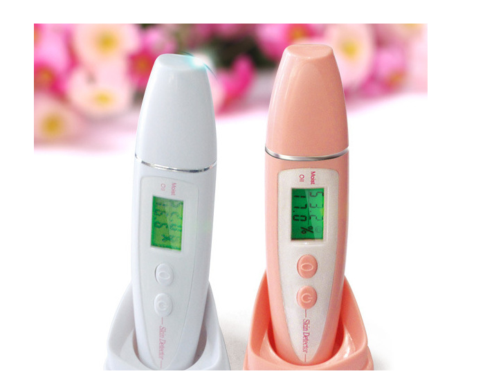 Zenvia Beauty Digital Skin Moisture Tester showing a digital display and skincare probe for measuring skin hydration levels