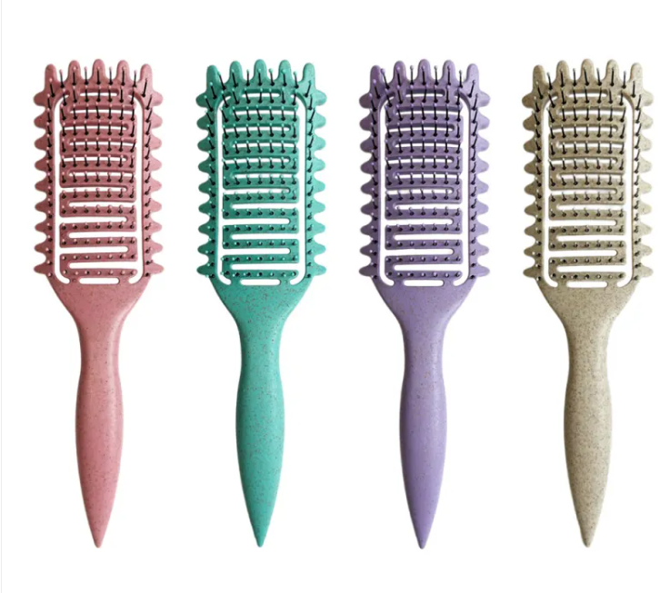 Zenvia Beauty curl hair hollow comb with wide teeth for detangling and styling curly hair.