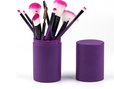 Zenvia Beauty 12-piece makeup brush set with various brushes for foundation, eyeshadow, and blush application.