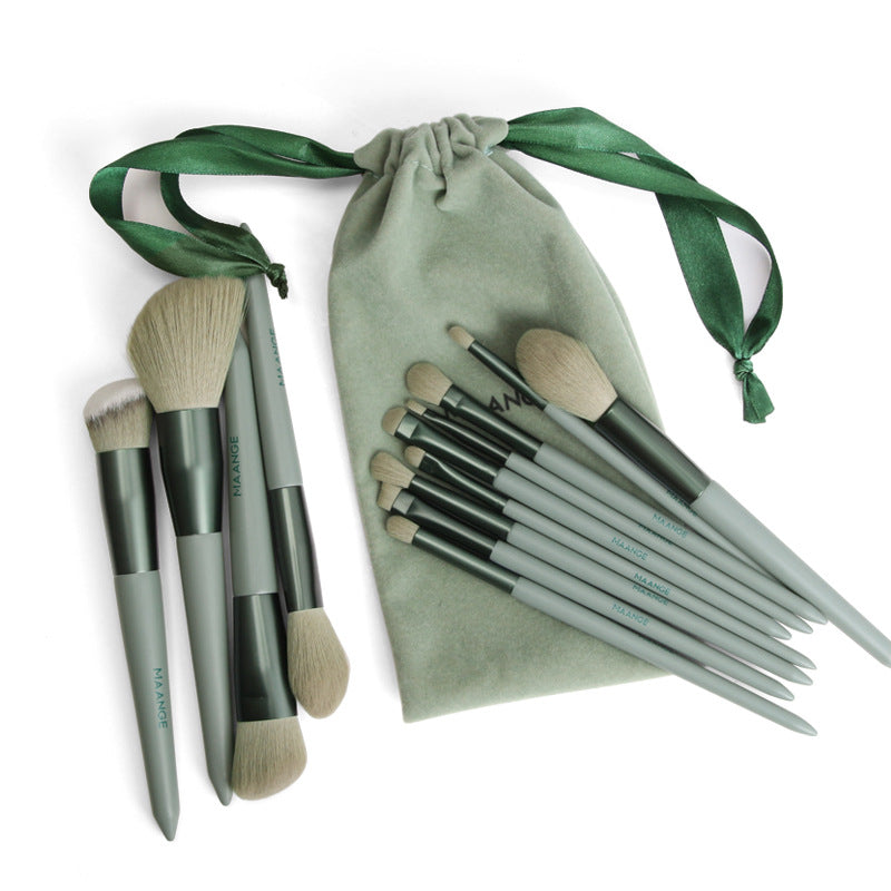 Zenvia Beauty MAANGE makeup brush set with multiple brushes for foundation, eyeshadow, and blending on a white background.