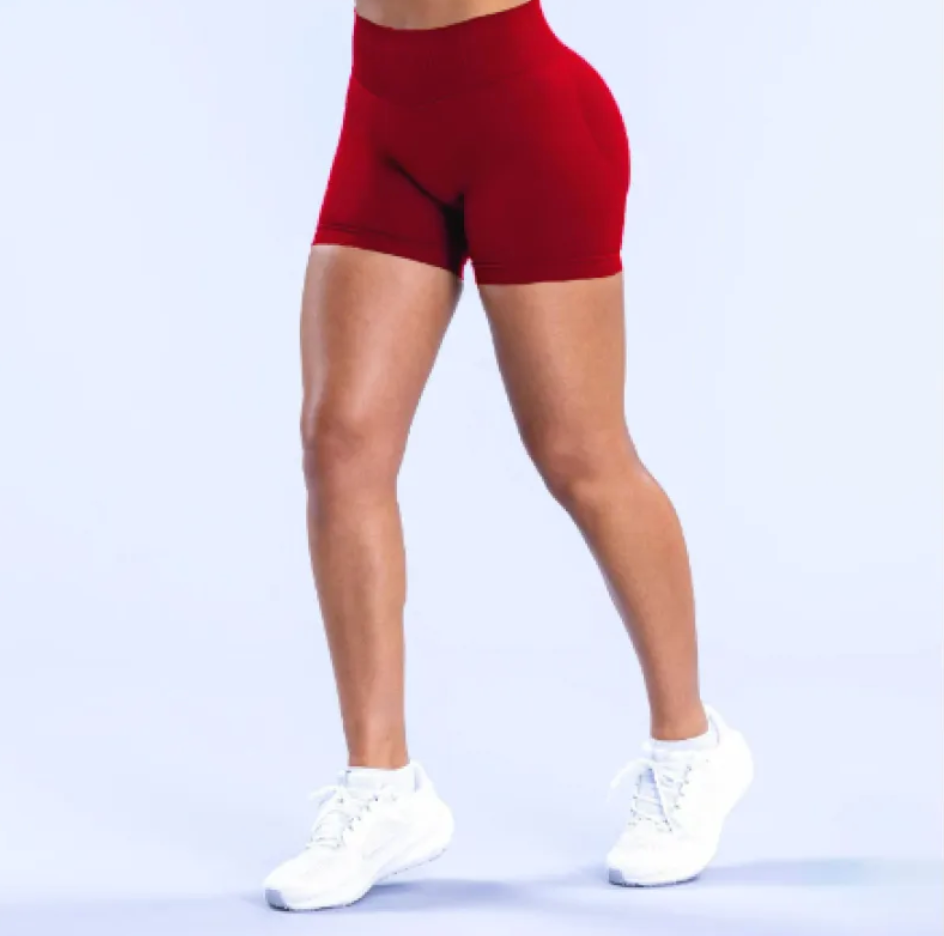 Zenvia Beauty seamless fitness yoga shorts in black, featuring a high waistband and soft stretchy fabric for comfortable workout wear.