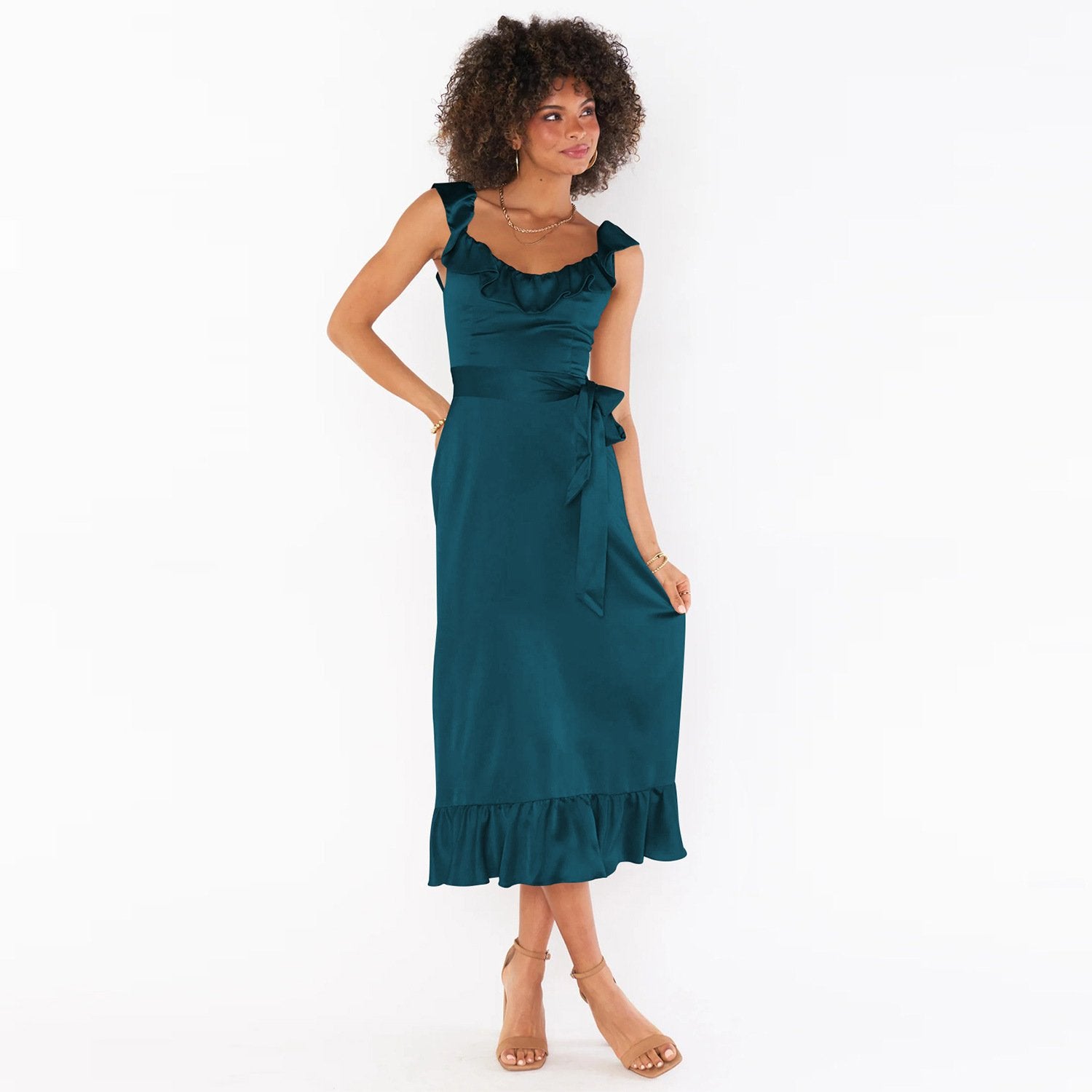 Zenvia Beauty lace-up summer dress with floral pattern, sleeveless design, and lightweight fabric perfect for warm weather.