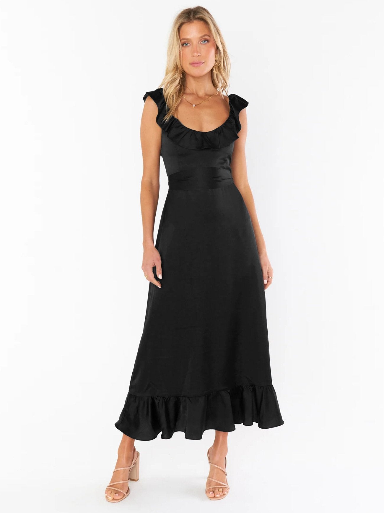 Zenvia Beauty lace-up summer dress with floral pattern, sleeveless design, and lightweight fabric perfect for warm weather.