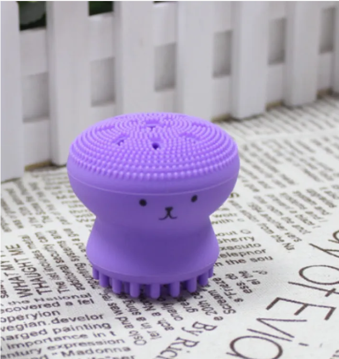 Zenvia Beauty silicone cleansing brush with soft bristles for gentle facial cleansing and skincare.