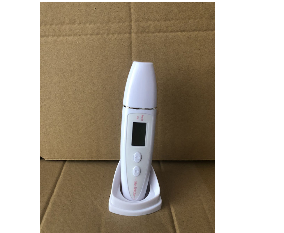 Zenvia Beauty digital skin moisture tester showing a handheld device measuring skin hydration levels with a digital display.