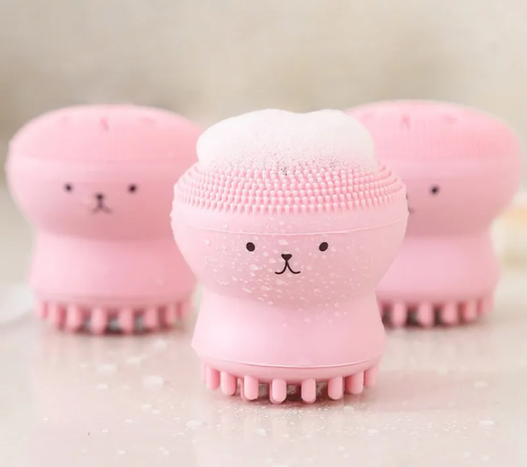 Zenvia Beauty silicone cleansing brush with soft bristles for gentle facial cleansing and skincare.